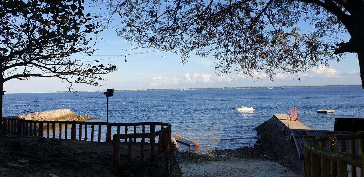 Aparthotel Mactan Newtown With Sun Set And Garden View Cebu Zewnętrze zdjęcie